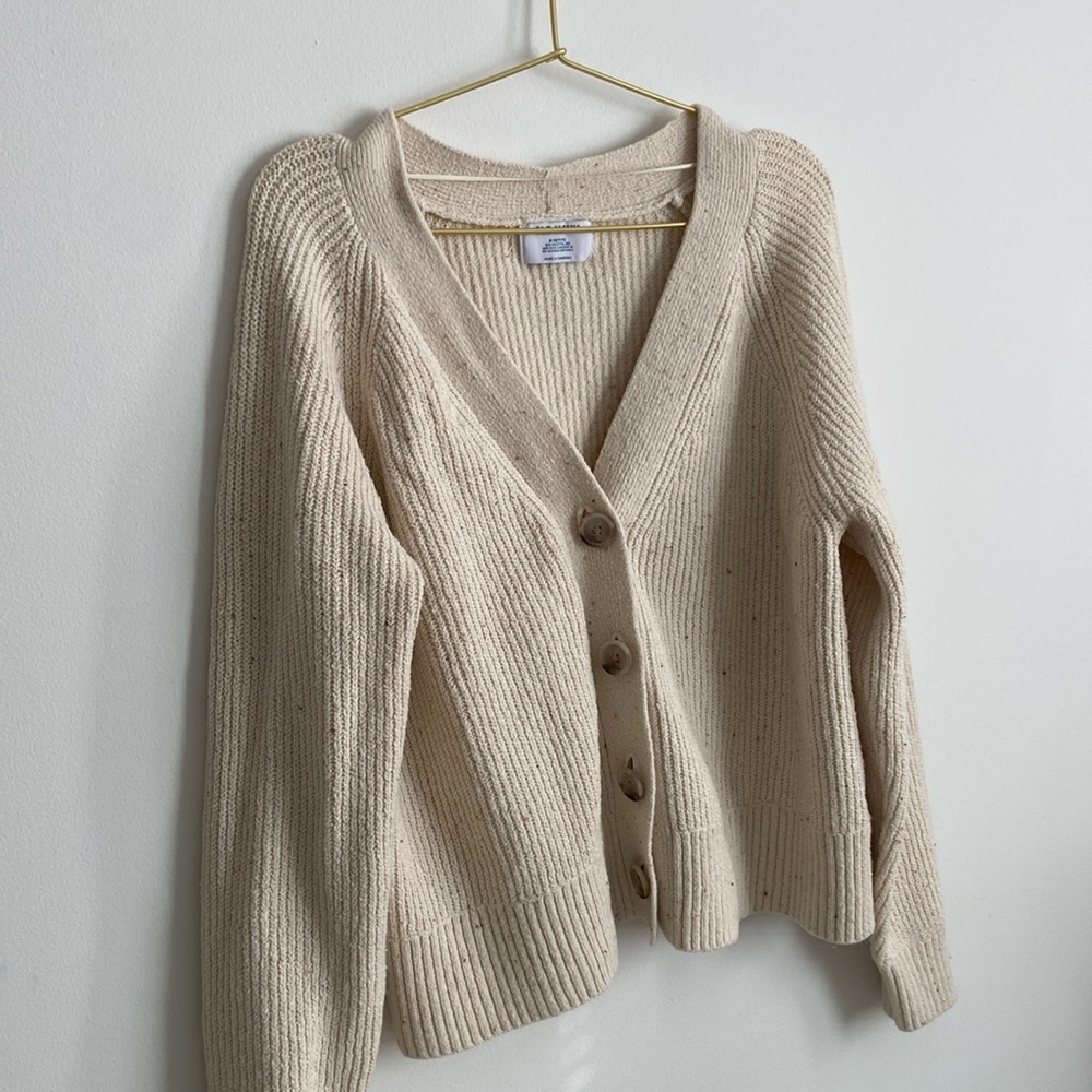 Old Navy Cream Ribbed Button-Up Cardigan - Picture 7 of 9